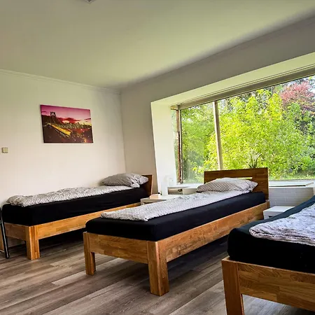 Aurora Hamburg 4zi Fuer 8-12 Personen * Braak